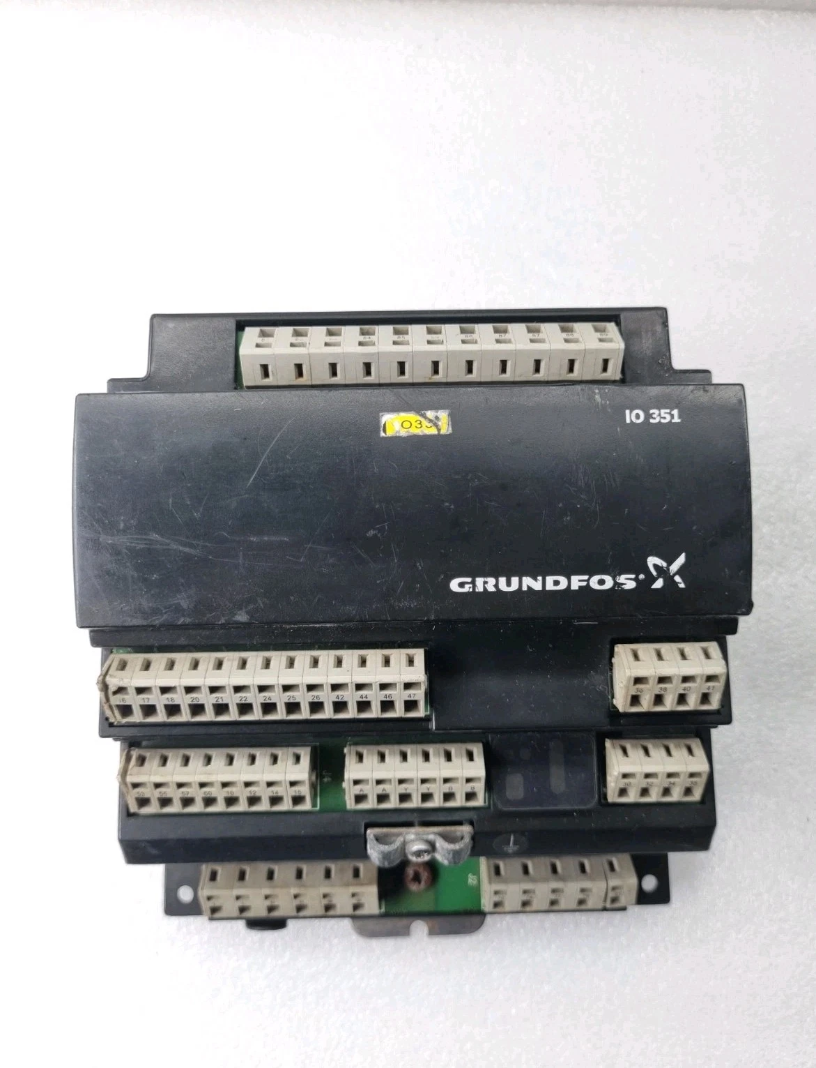 GRUNDFOS IO 351B I/O MODULE 100-240 VAC 50/60 Hz 9W 96161730-V01